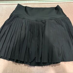 Alo black tennis skirt size medium